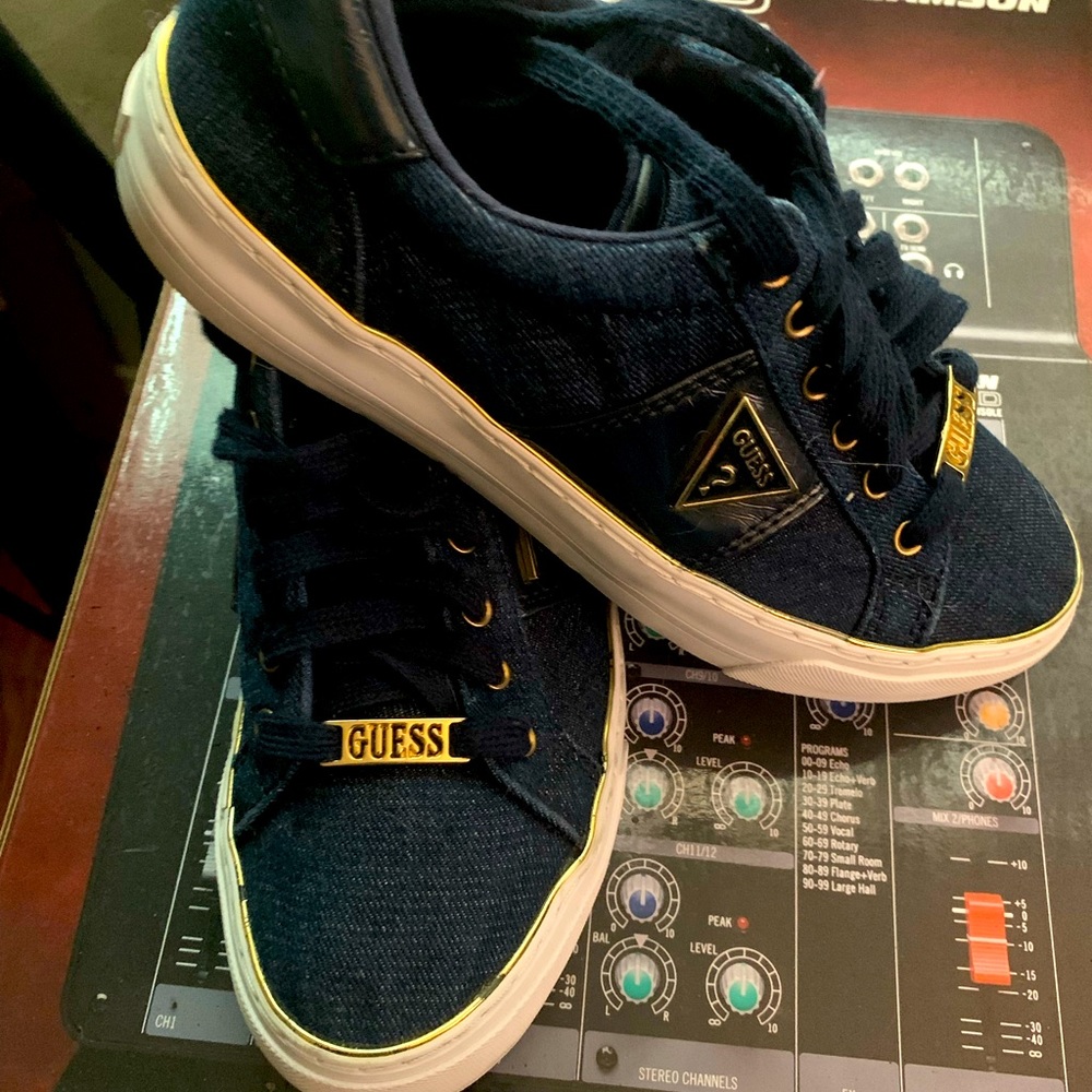 Guess Sneakers size 9 1/2, Denim